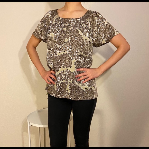 SOLD Michael Kors Flutter Sleeve Top with Paisley Print - Picture 2 of 8